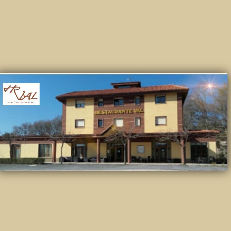 Hotel Restaurante Val Antas de Ulla ภายนอก รูปภาพ