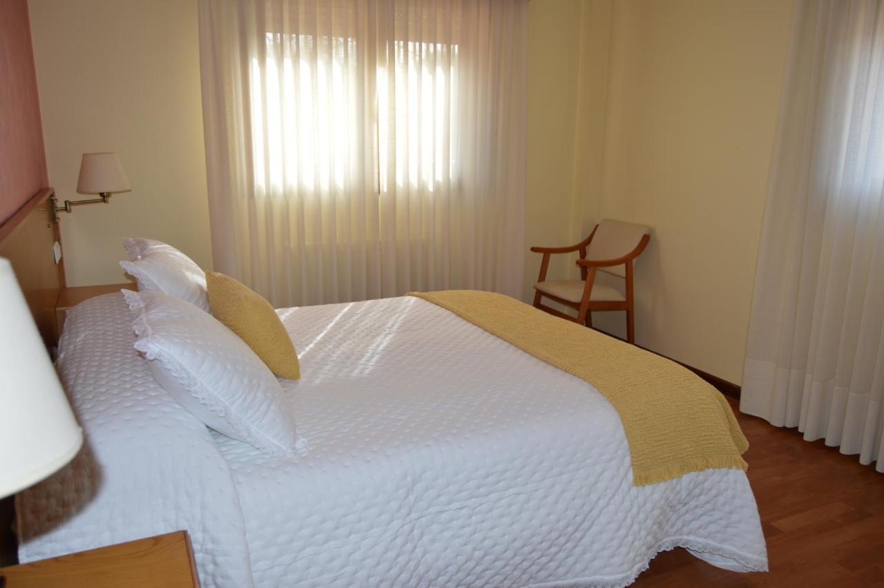 Hotel Restaurante Val Antas de Ulla ภายนอก รูปภาพ