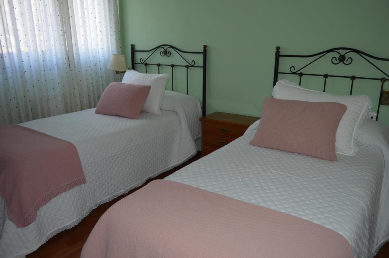 Hotel Restaurante Val Antas de Ulla ภายนอก รูปภาพ
