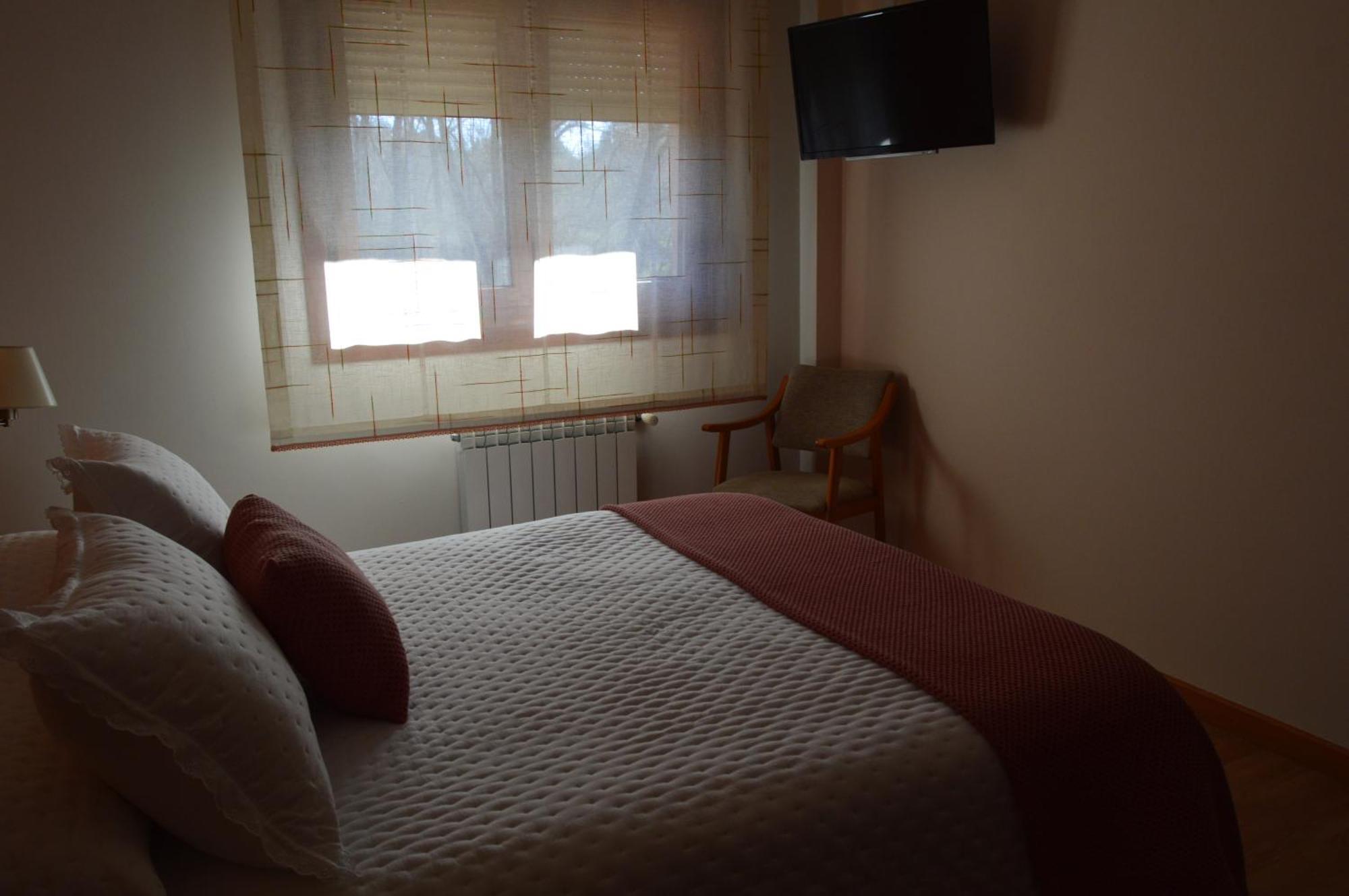 Hotel Restaurante Val Antas de Ulla ภายนอก รูปภาพ
