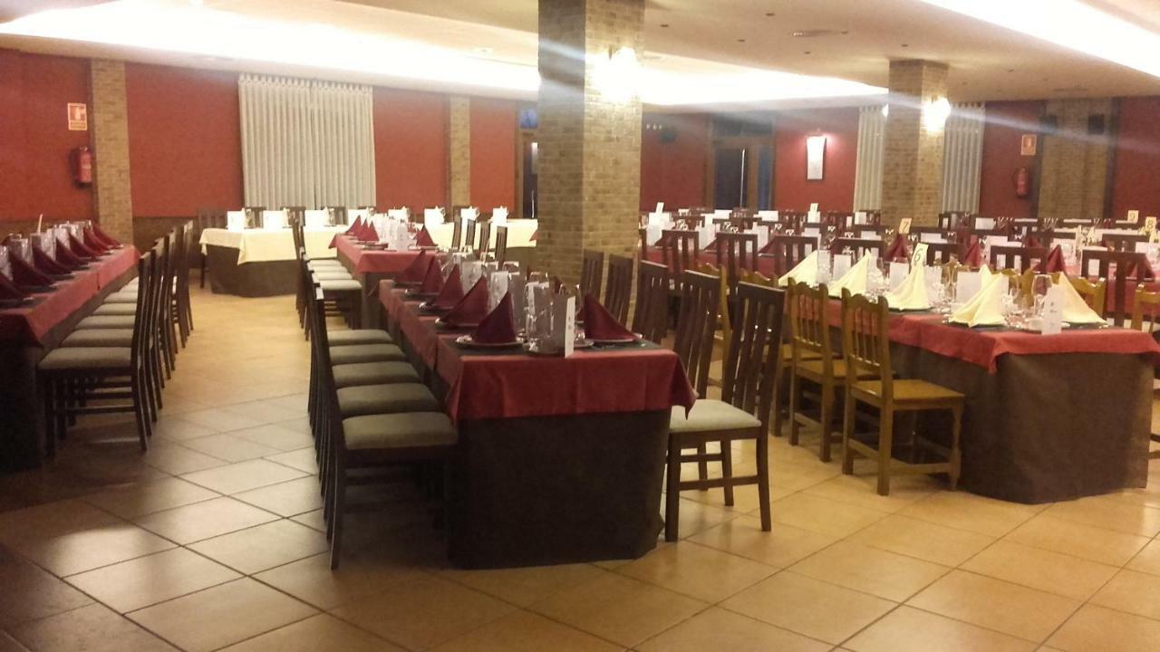 Hotel Restaurante Val Antas de Ulla ภายนอก รูปภาพ