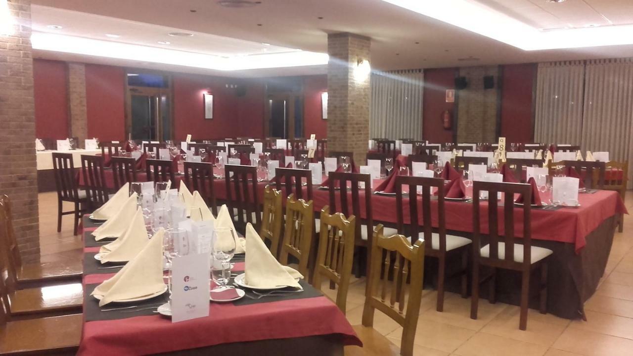 Hotel Restaurante Val Antas de Ulla ภายนอก รูปภาพ